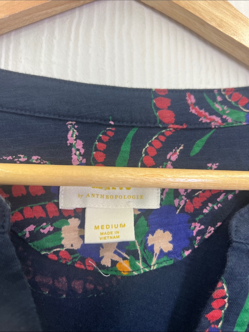 Anthropologie - Maeve Winona Navy Blue Floral Button Down Blouse Size Medium - Picture 11 of 12